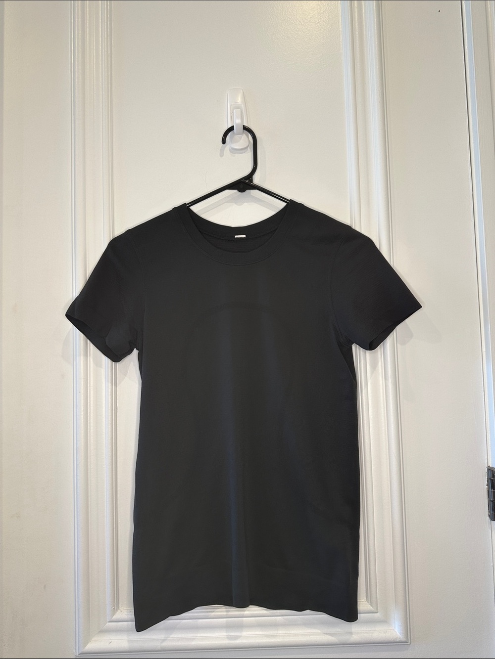 lululemon athletica Black Short Sleeve Crewneck Tee